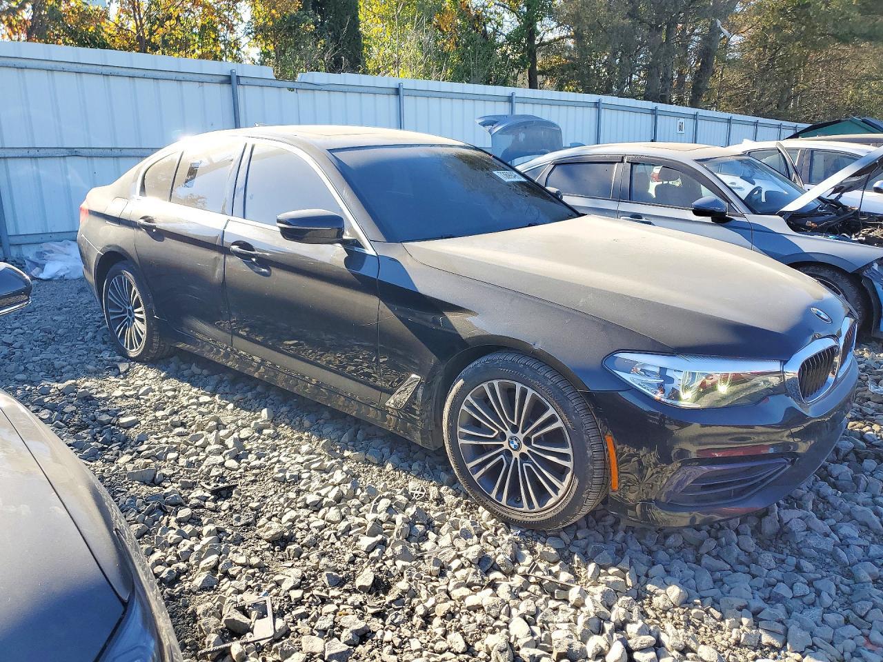 2020 BMW Seria 5 540i - zdjęcie 4