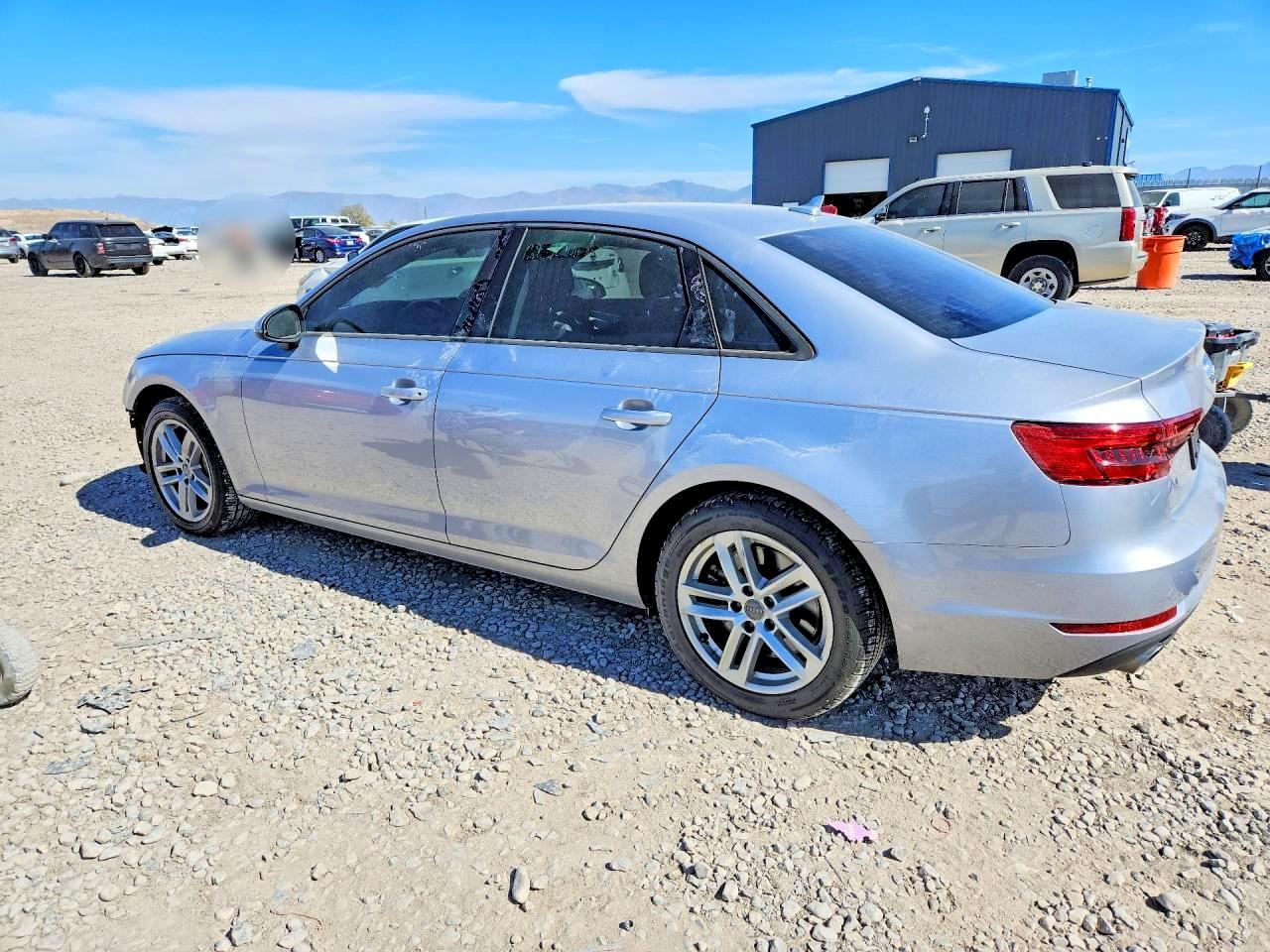 2017 Audi A4 Premium - zdjęcie 2