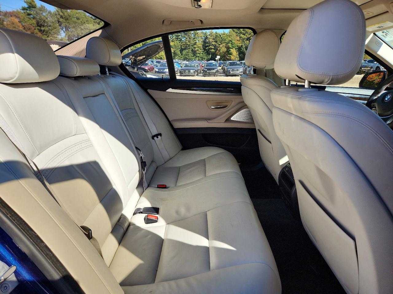 2016 BMW Seria 5 535i - zdjęcie 10