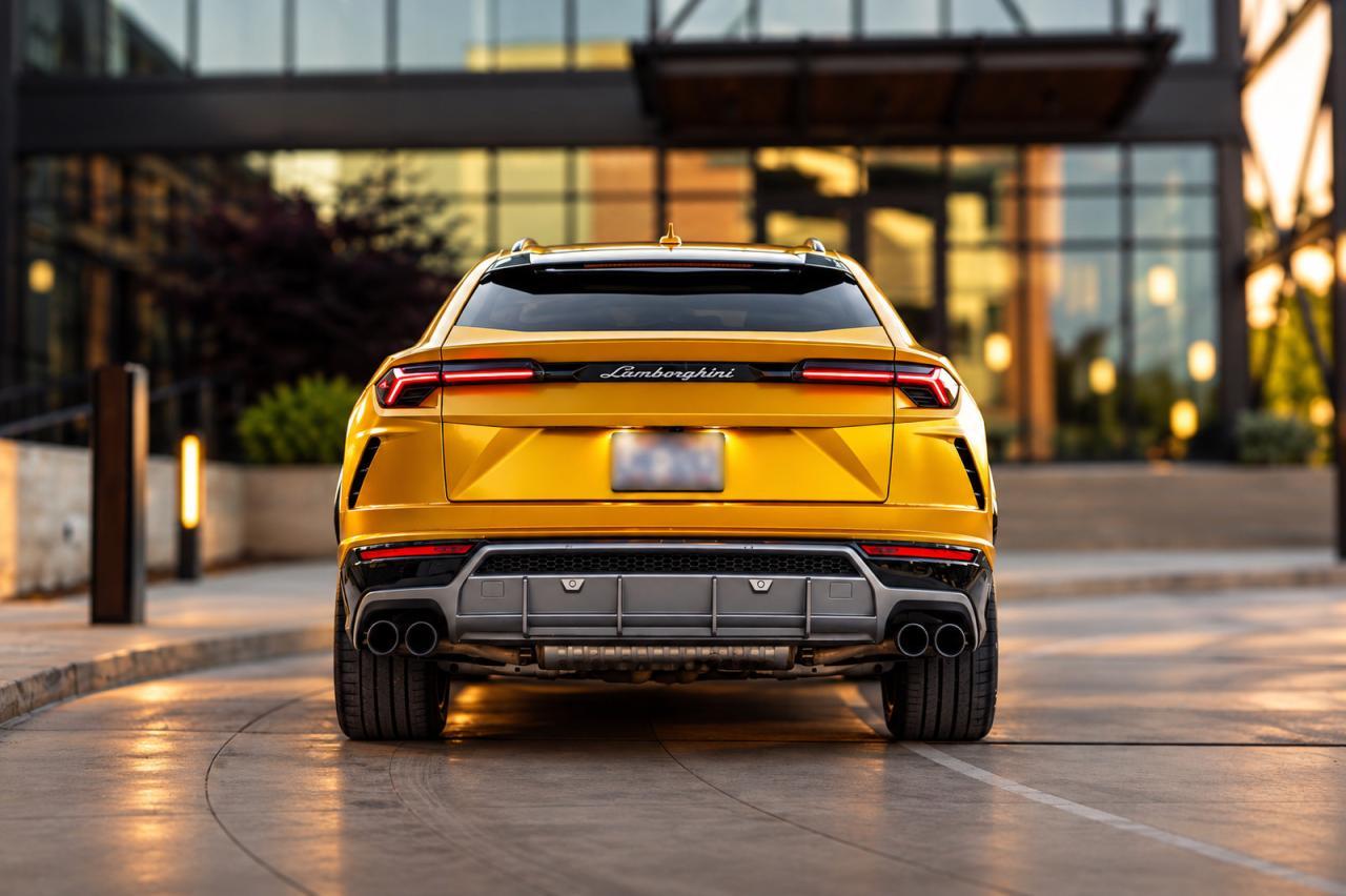 2019 Lamborghini Urus - zdjęcie 12