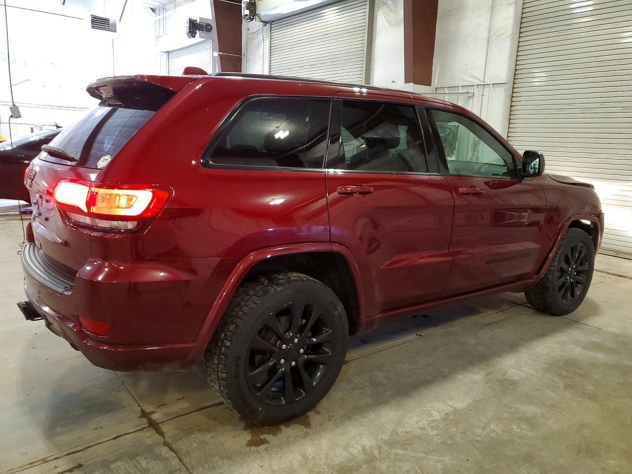 2020 Jeep Grand Cherokee Laredo - zdjęcie 3