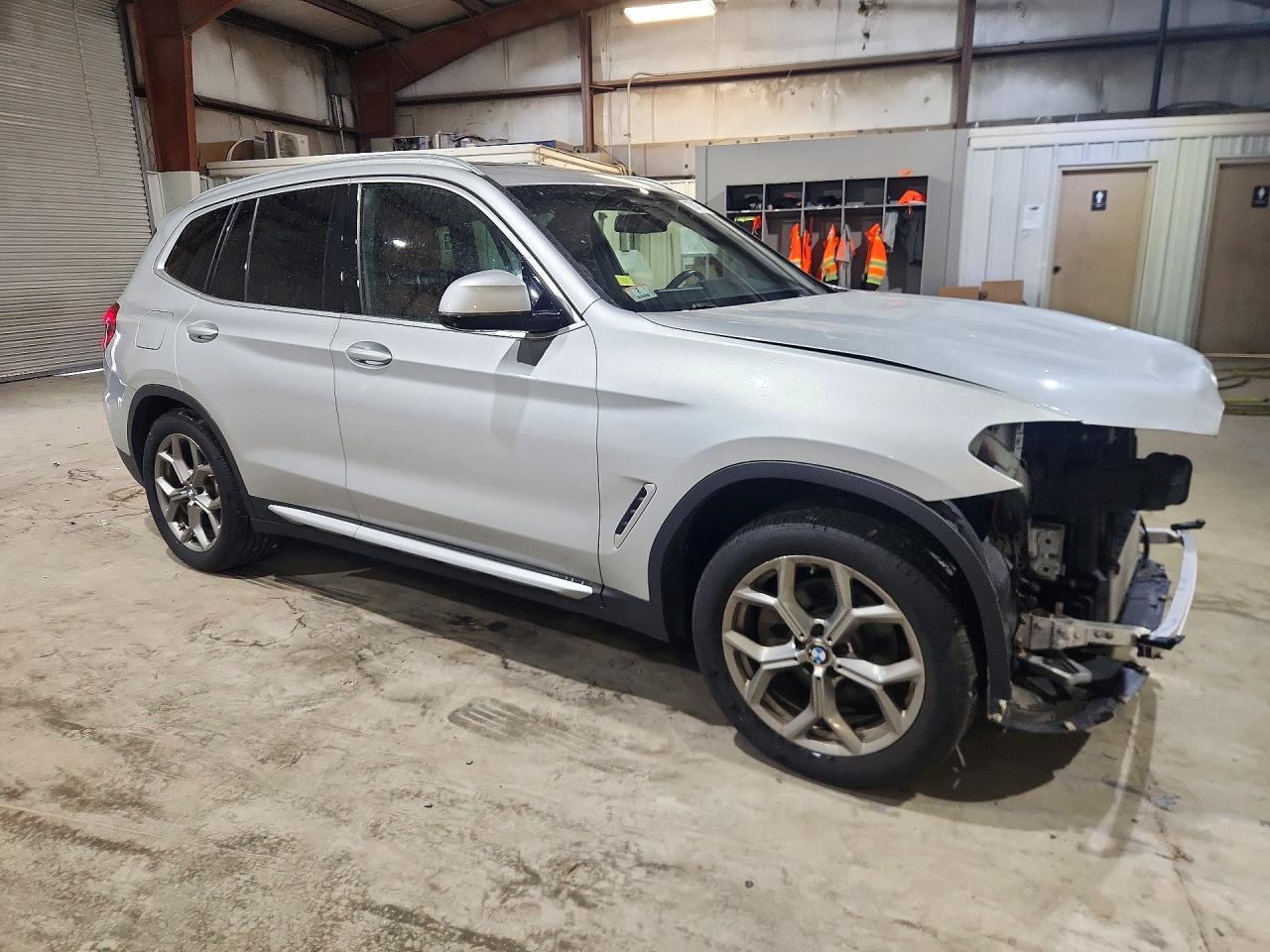 2021 BMW X3 xDrive30I - zdjęcie 4