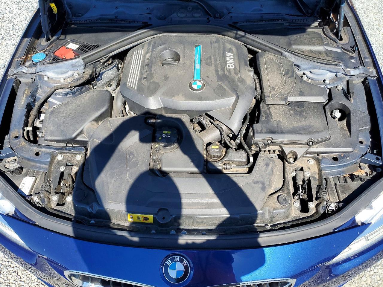 2017 BMW 330E - zdjęcie 11