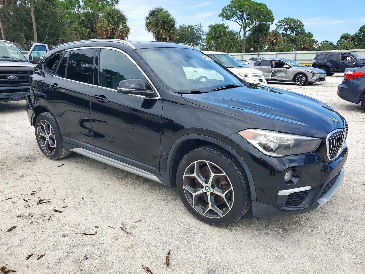2019 BMW X1 Sdrive28I - zdjęcie 4