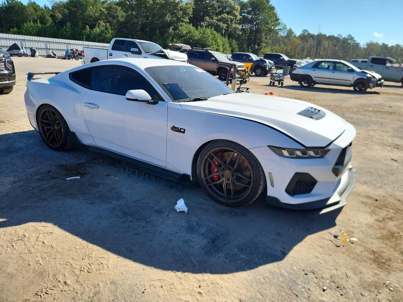 2025 Ford Mustang Gt - zdjęcie 4