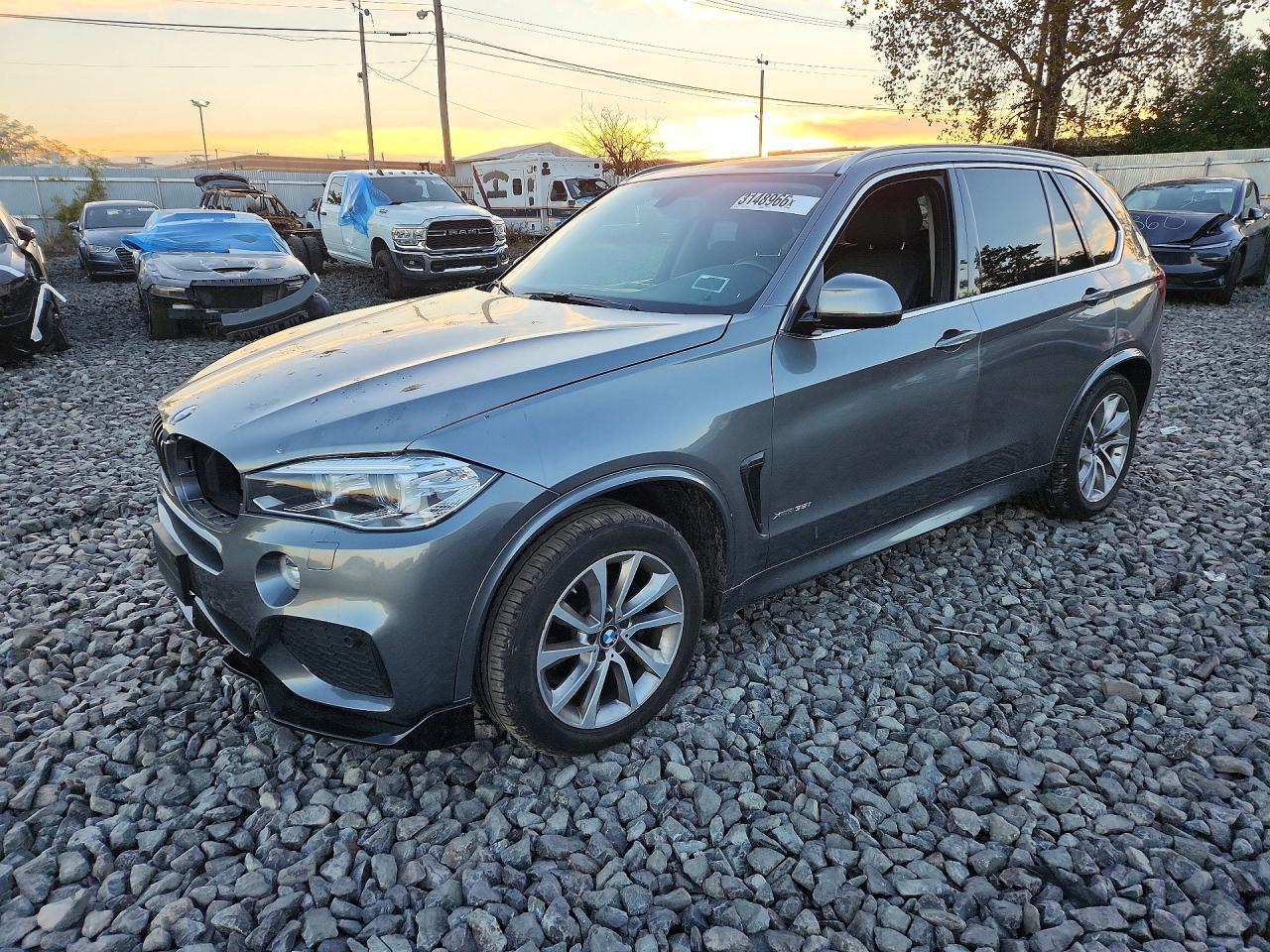 2016 BMW X5 xDrive35I - zdjęcie główne