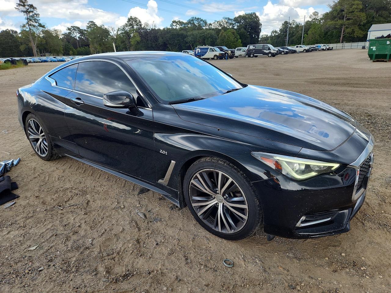 2018 Infiniti Q60 2.0T Luxe - zdjęcie 4
