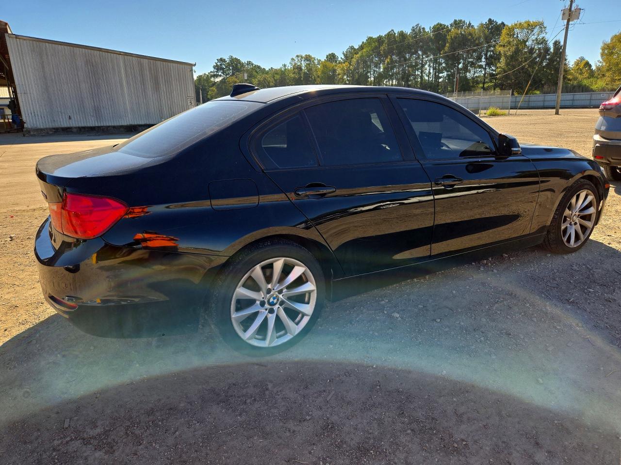 2015 BMW 320 I - zdjęcie 3