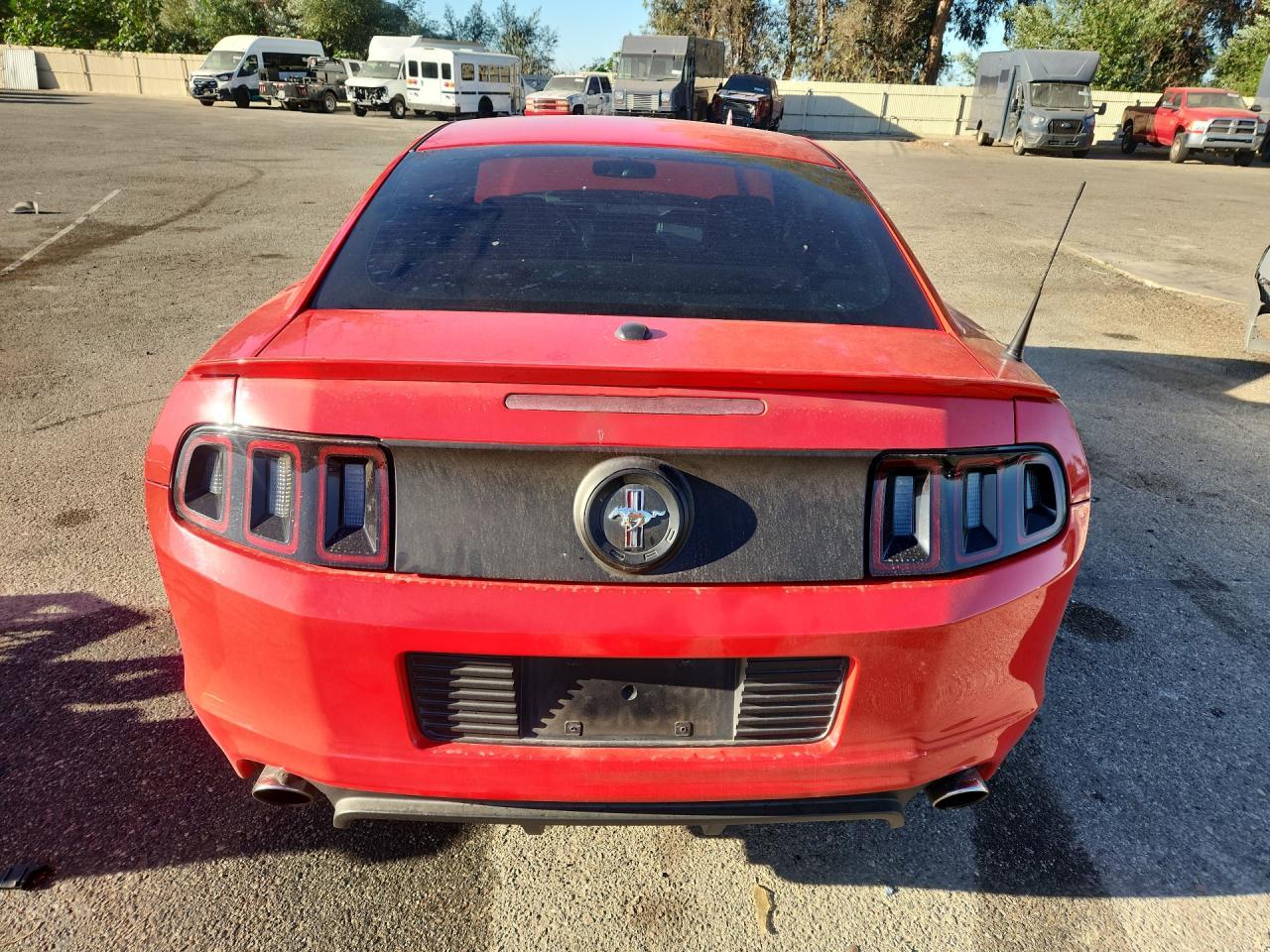 2014 Ford Mustang - zdjęcie 6