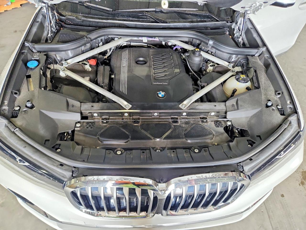 2021 BMW X7 xDrive40I - zdjęcie 12