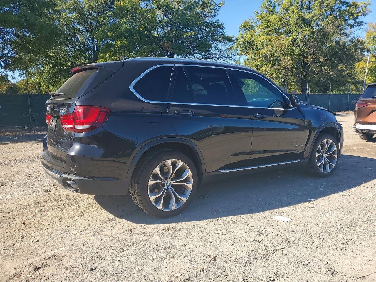 2017 BMW X5 xDrive35I - zdjęcie 3