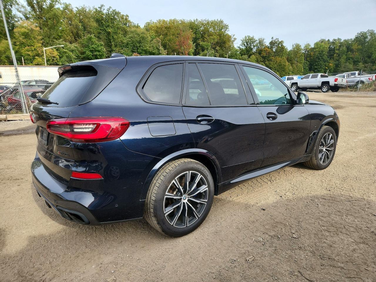 2020 BMW X5 M50I - zdjęcie 3