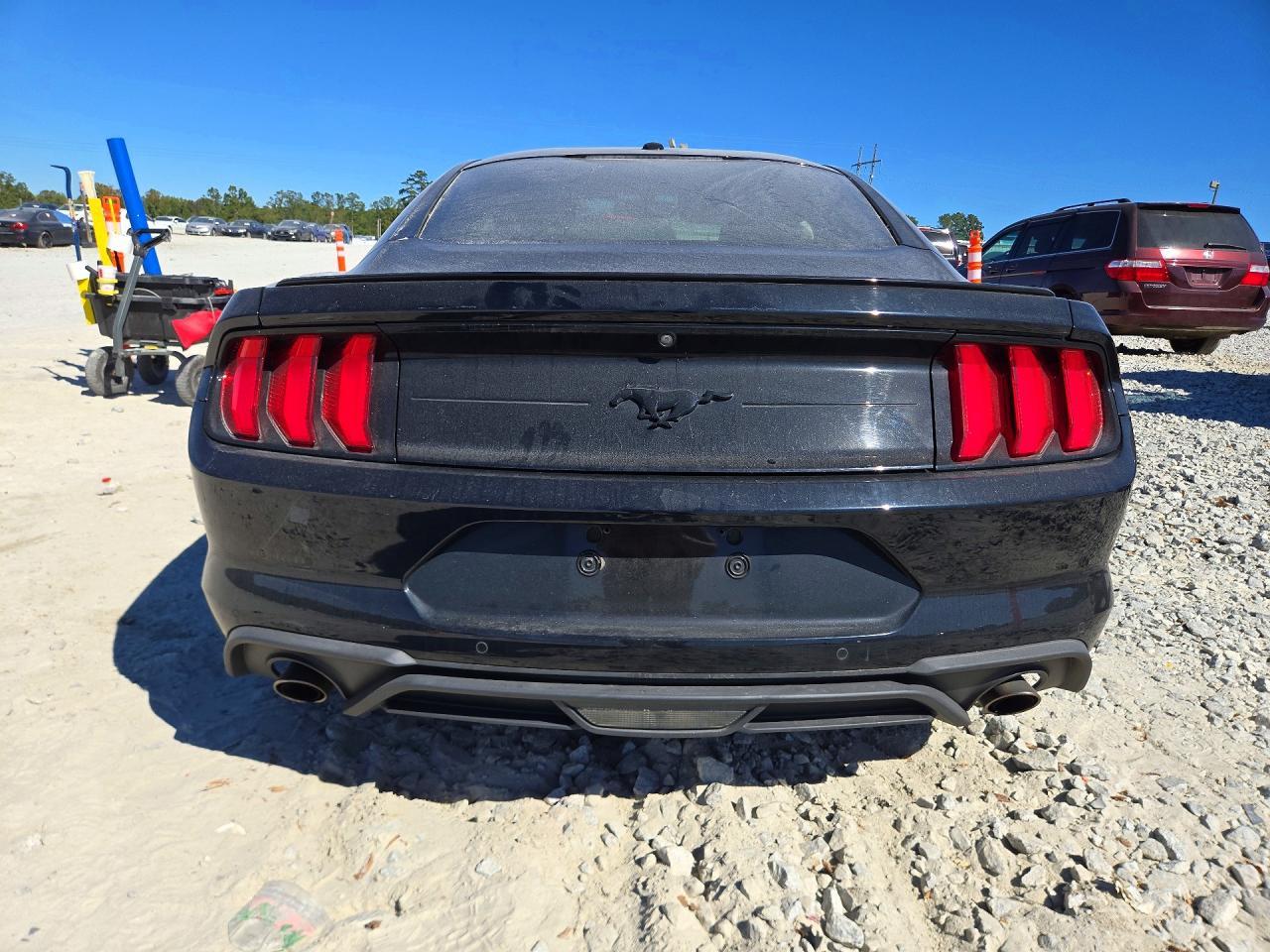 2019 Ford Mustang - zdjęcie 6