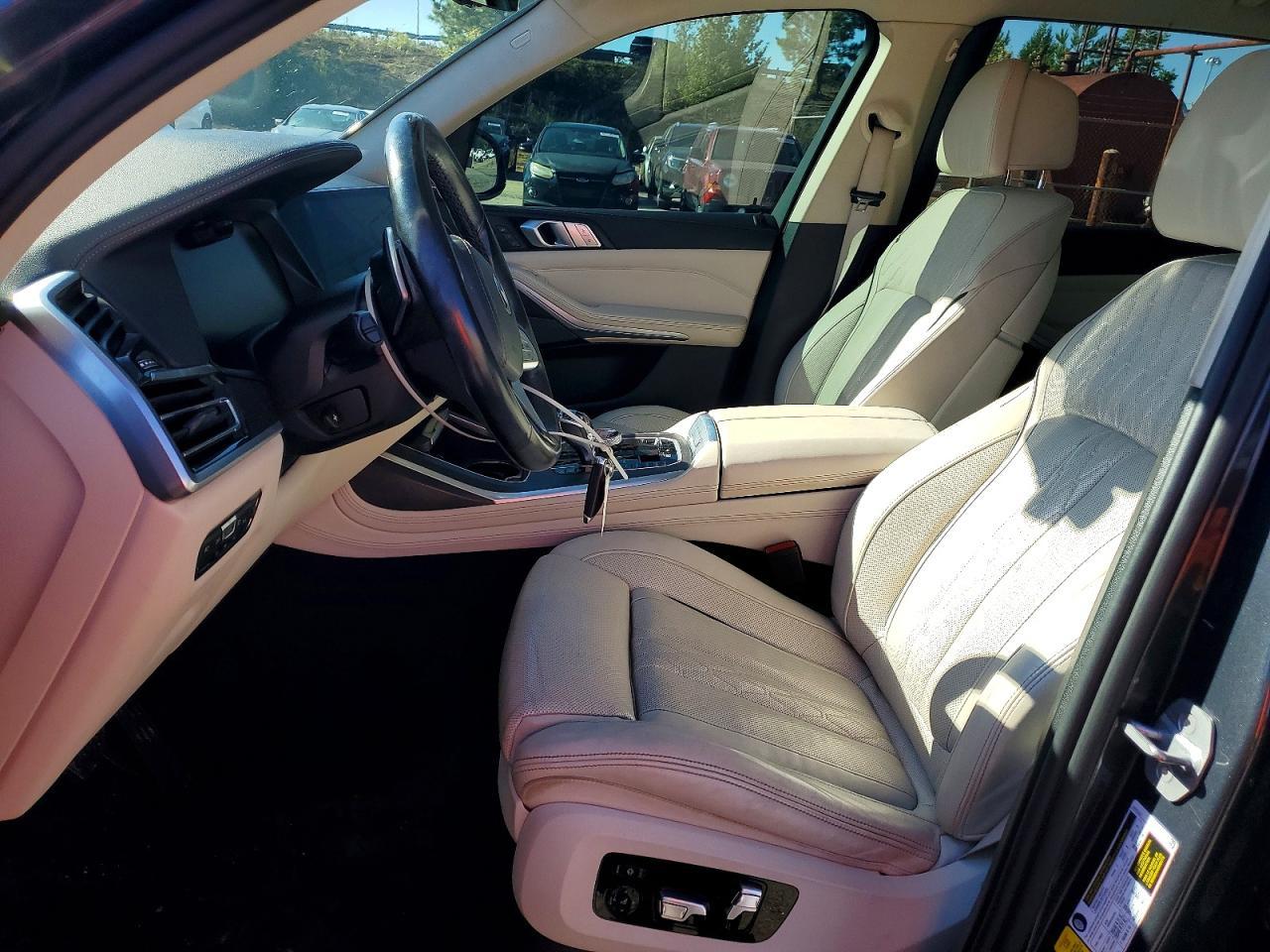 2020 BMW X7 xDrive40I - zdjęcie 7