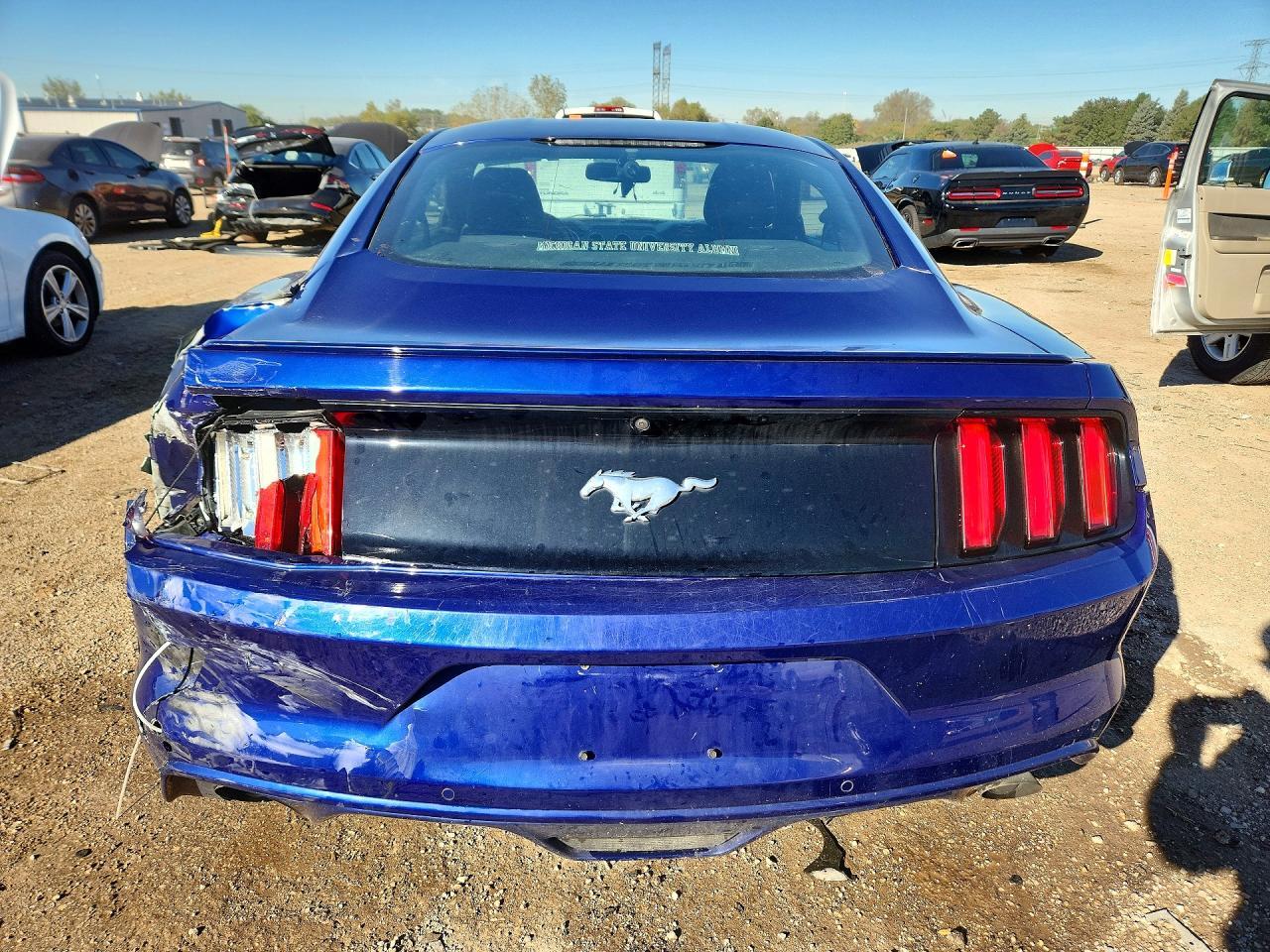 2015 Ford Mustang - zdjęcie 6