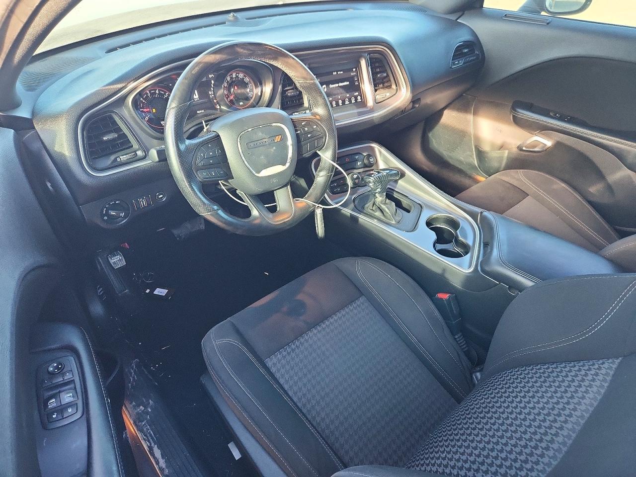 2020 Dodge Challenger Sxt - zdjęcie 8