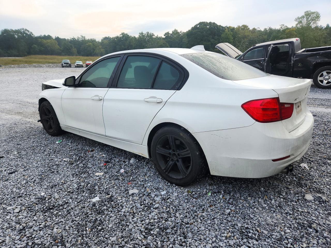 2014 BMW Seria 3 328i - zdjęcie 2