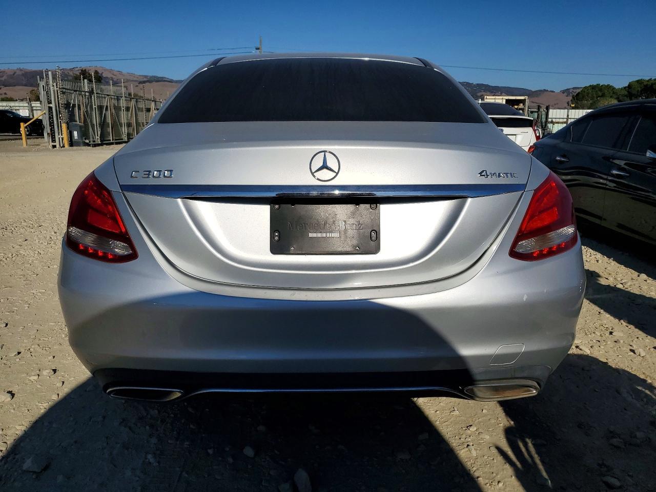 2015 Mercedes-Benz C 300 4Matic - zdjęcie 6