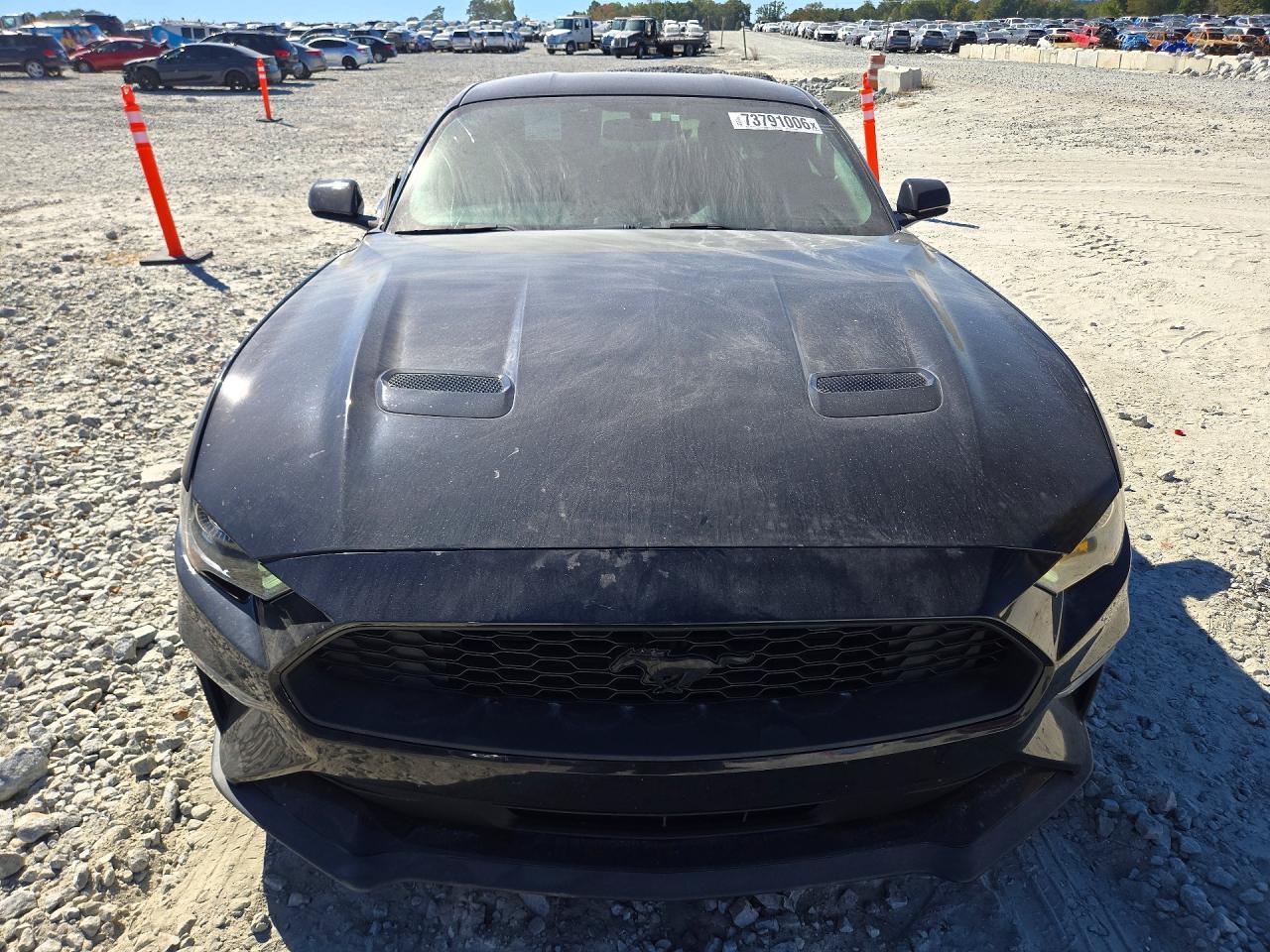2019 Ford Mustang - zdjęcie 5