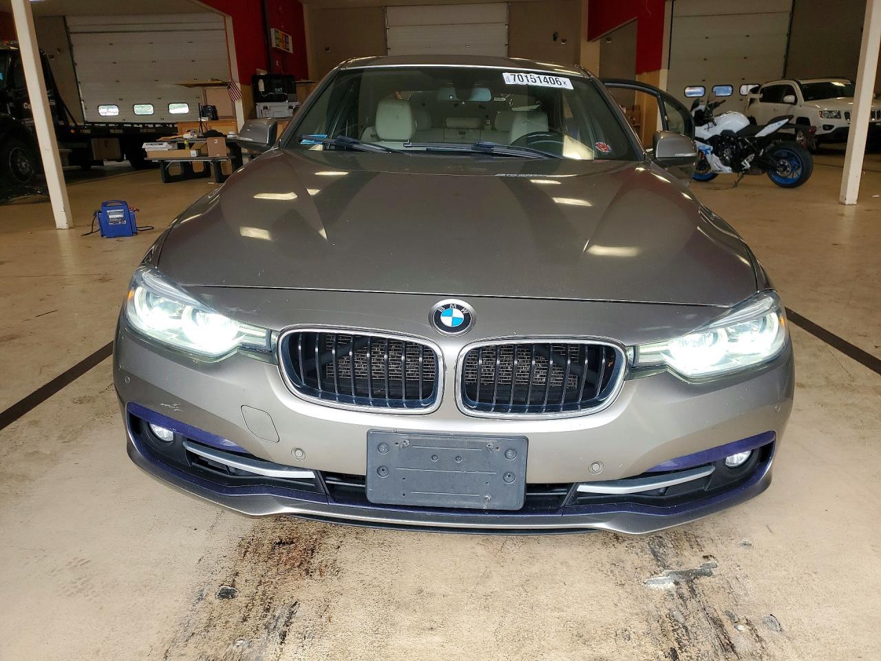 2016 BMW Seria 3 328i - zdjęcie 5