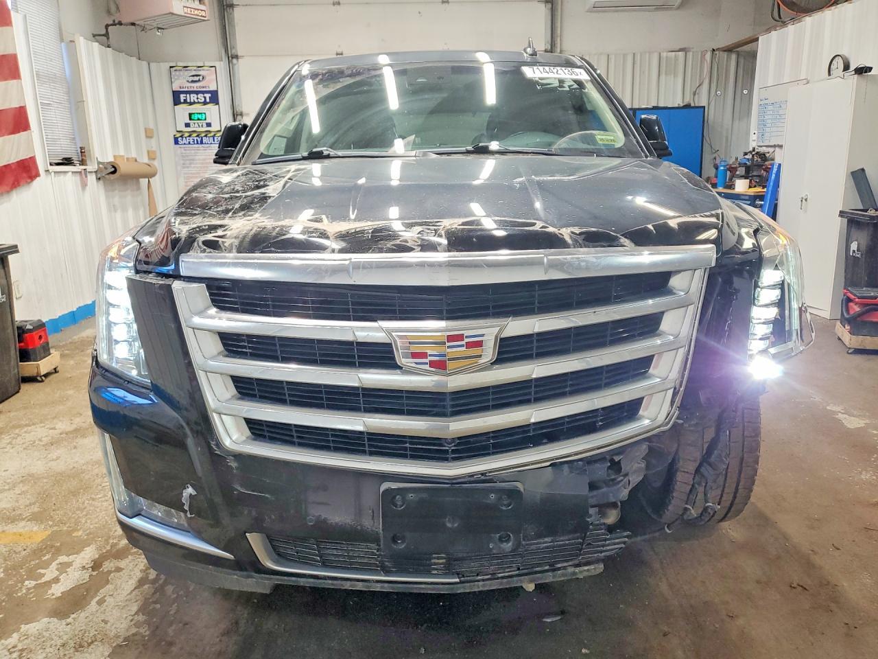 2020 Cadillac Escalade Luxury - zdjęcie 5