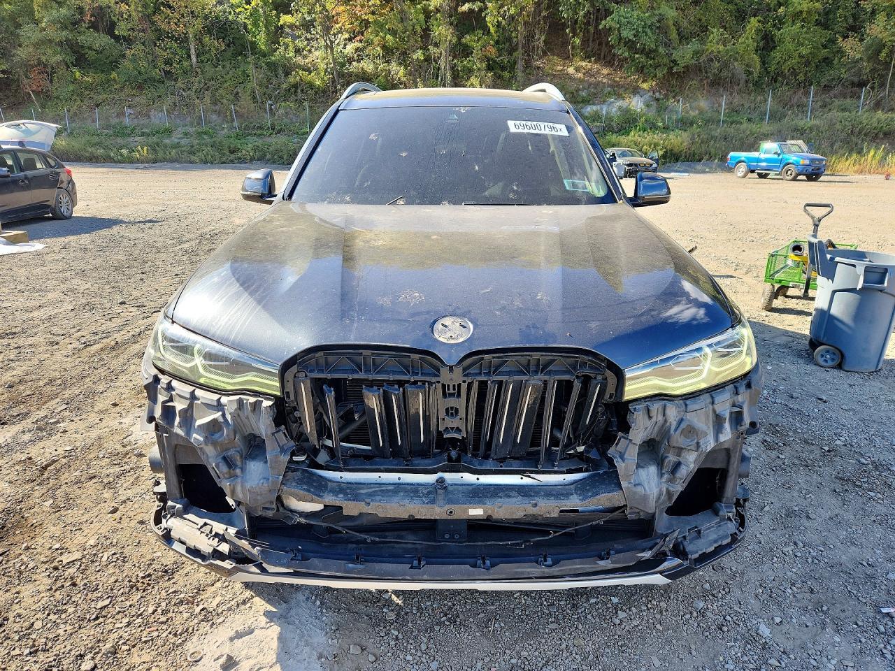 2021 BMW X7 xDrive40I - zdjęcie 5