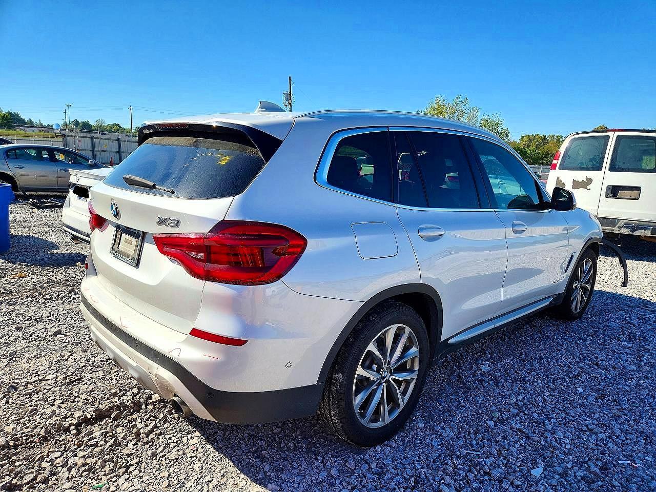 2018 BMW X3 xDrive30I - zdjęcie 3