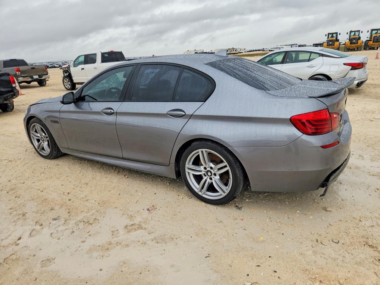 2016 BMW 550 I - zdjęcie 2