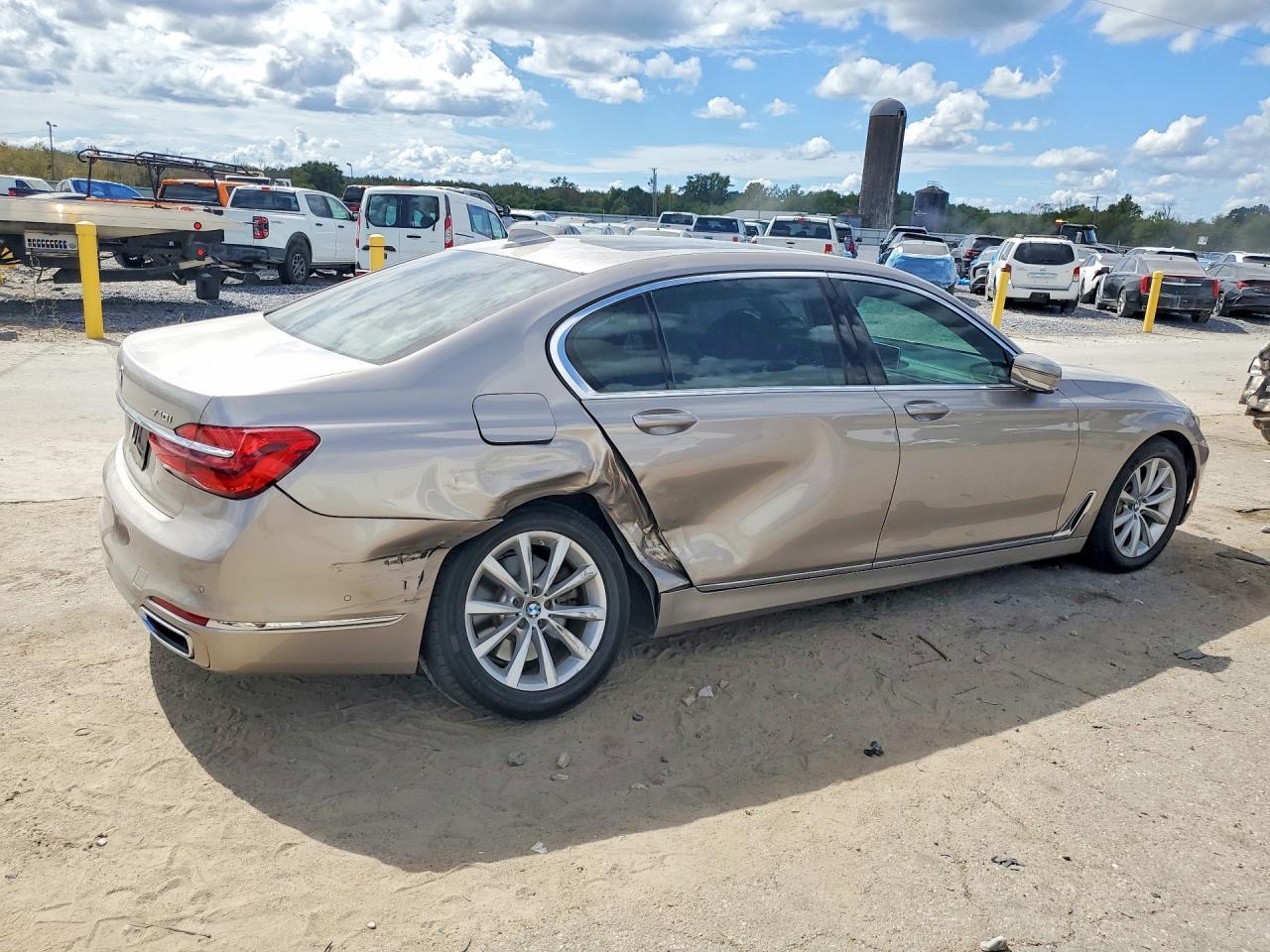 2017 BMW 740 I - zdjęcie 3