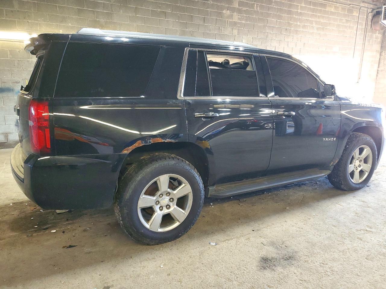 2017 Chevrolet Tahoe K1500 Ls - zdjęcie 3