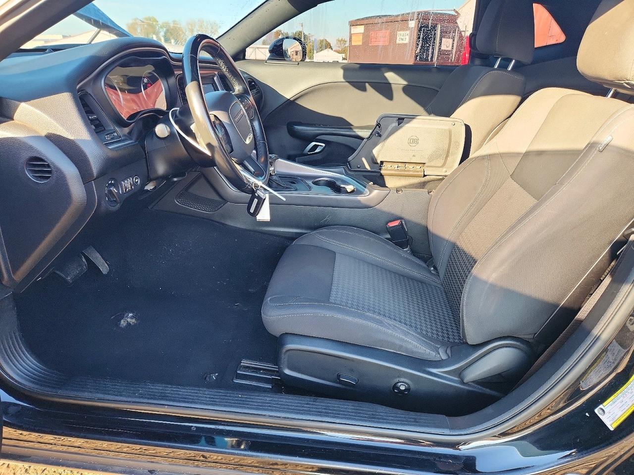 2019 Dodge Challenger Sxt - zdjęcie 7
