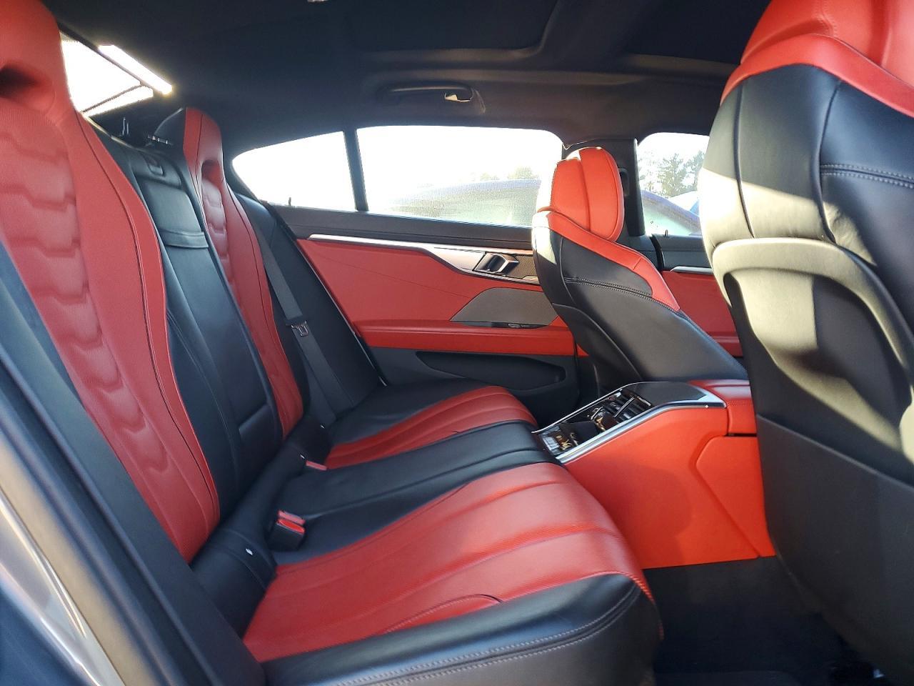 2022 BMW Seria 8 840i - zdjęcie 10