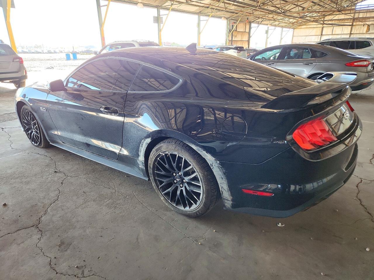 2021 Ford Mustang Gt - zdjęcie 2