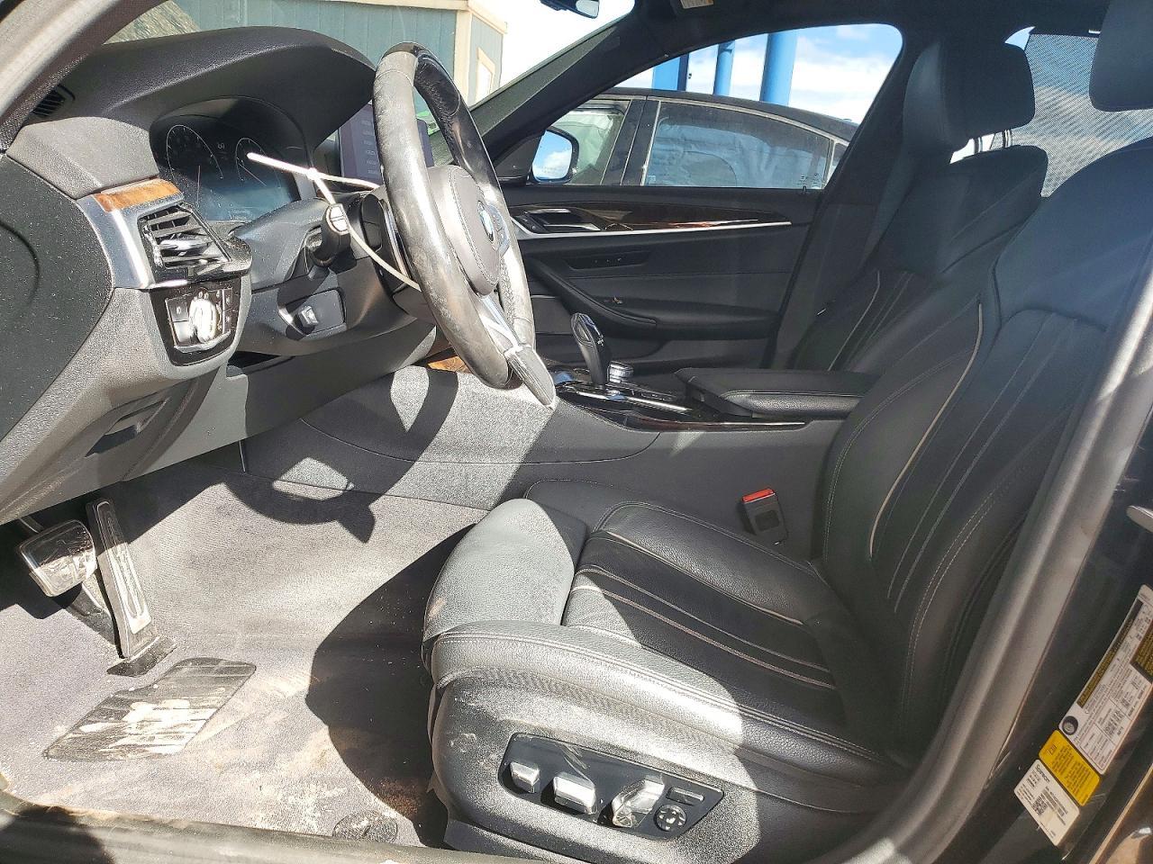 2019 BMW Seria 5 540i - zdjęcie 7