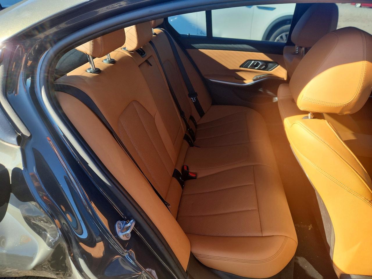 2024 BMW Seria 3 340i - zdjęcie 10