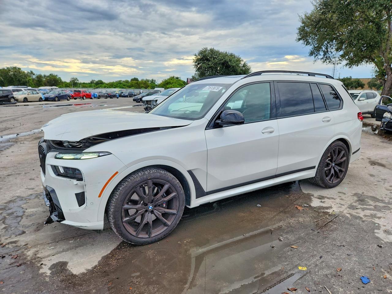 2026 BMW X7 M60I - zdjęcie główne