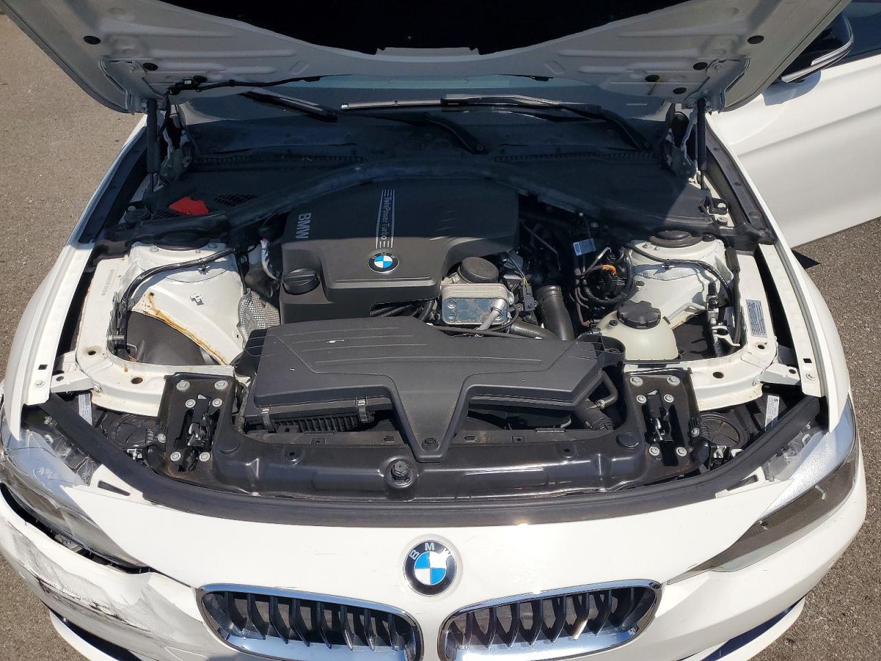 2013 BMW 328 I - zdjęcie 11