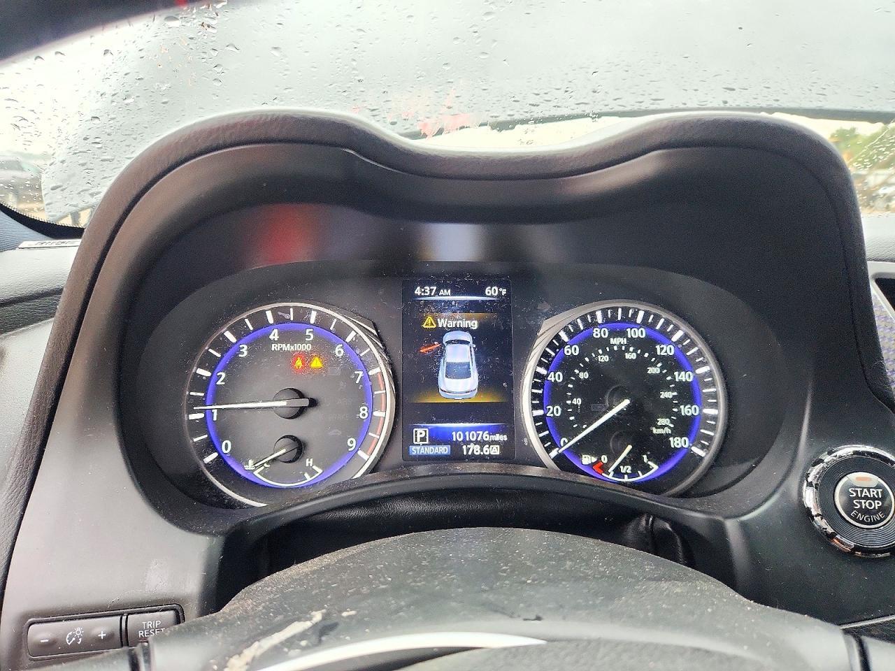 2018 Infiniti Q60 Red Sport 400 - zdjęcie 9