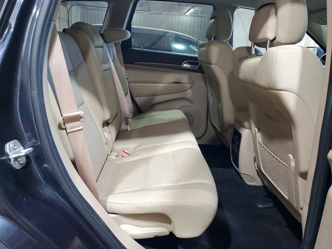 2014 Jeep Grand Cherokee Laredo - zdjęcie 11