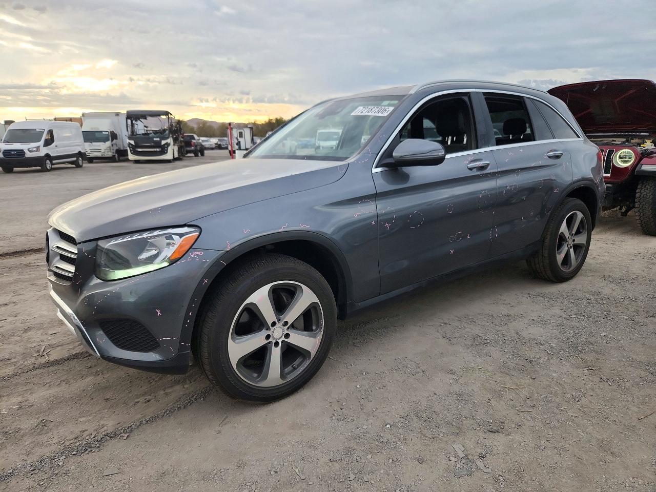 2016 Mercedes-Benz GLC