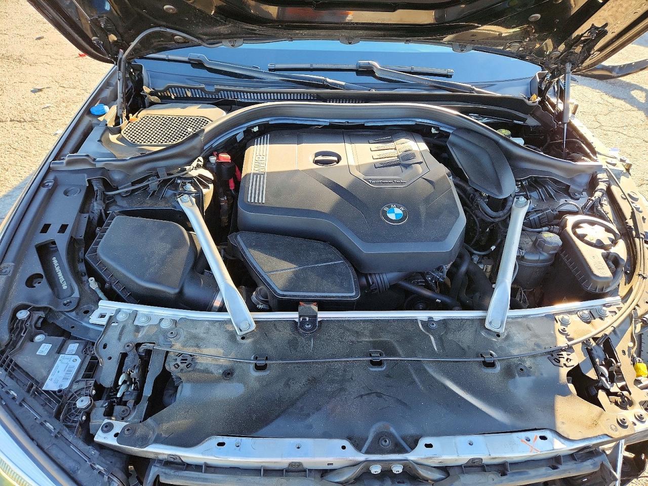 2021 BMW 530 I - zdjęcie 11