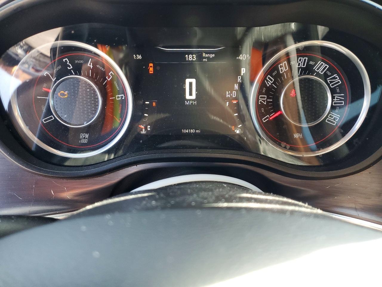 2015 Dodge Challenger Sxt - zdjęcie 9