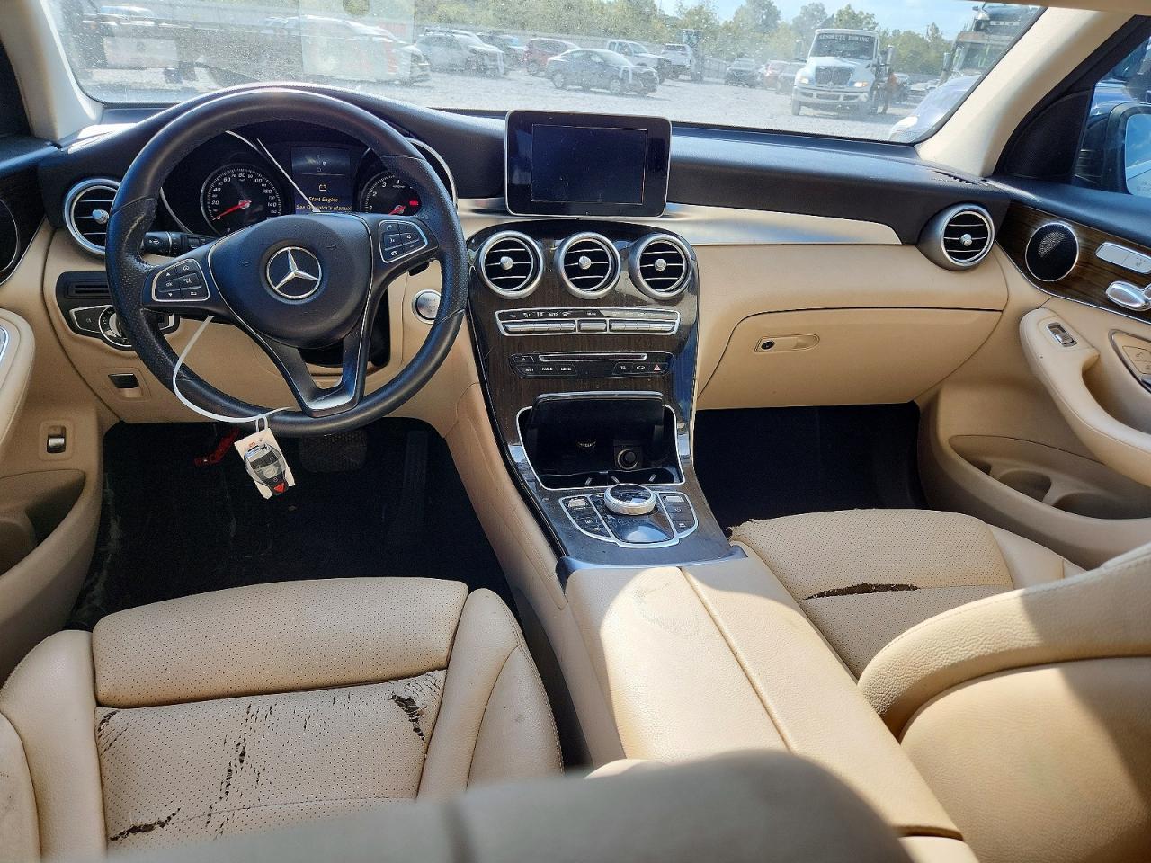 2017 Mercedes-Benz Glc 300 - zdjęcie 8