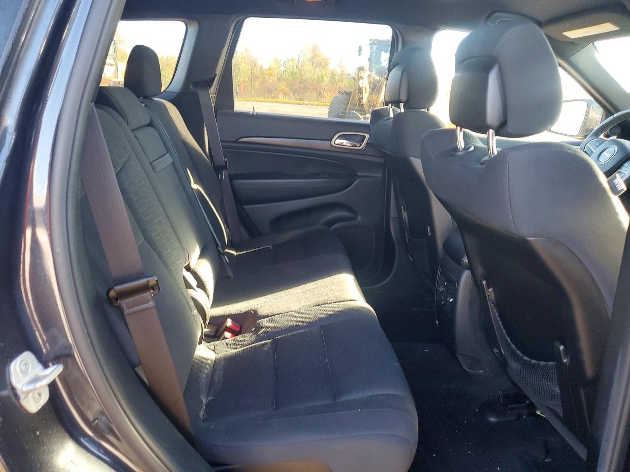 2014 Jeep Grand Cherokee Laredo - zdjęcie 11