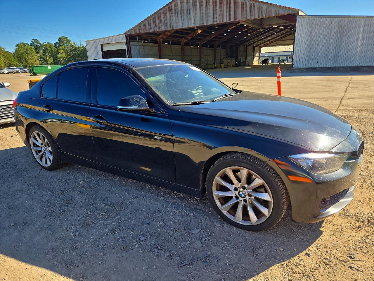 2015 BMW 320 I - zdjęcie 4