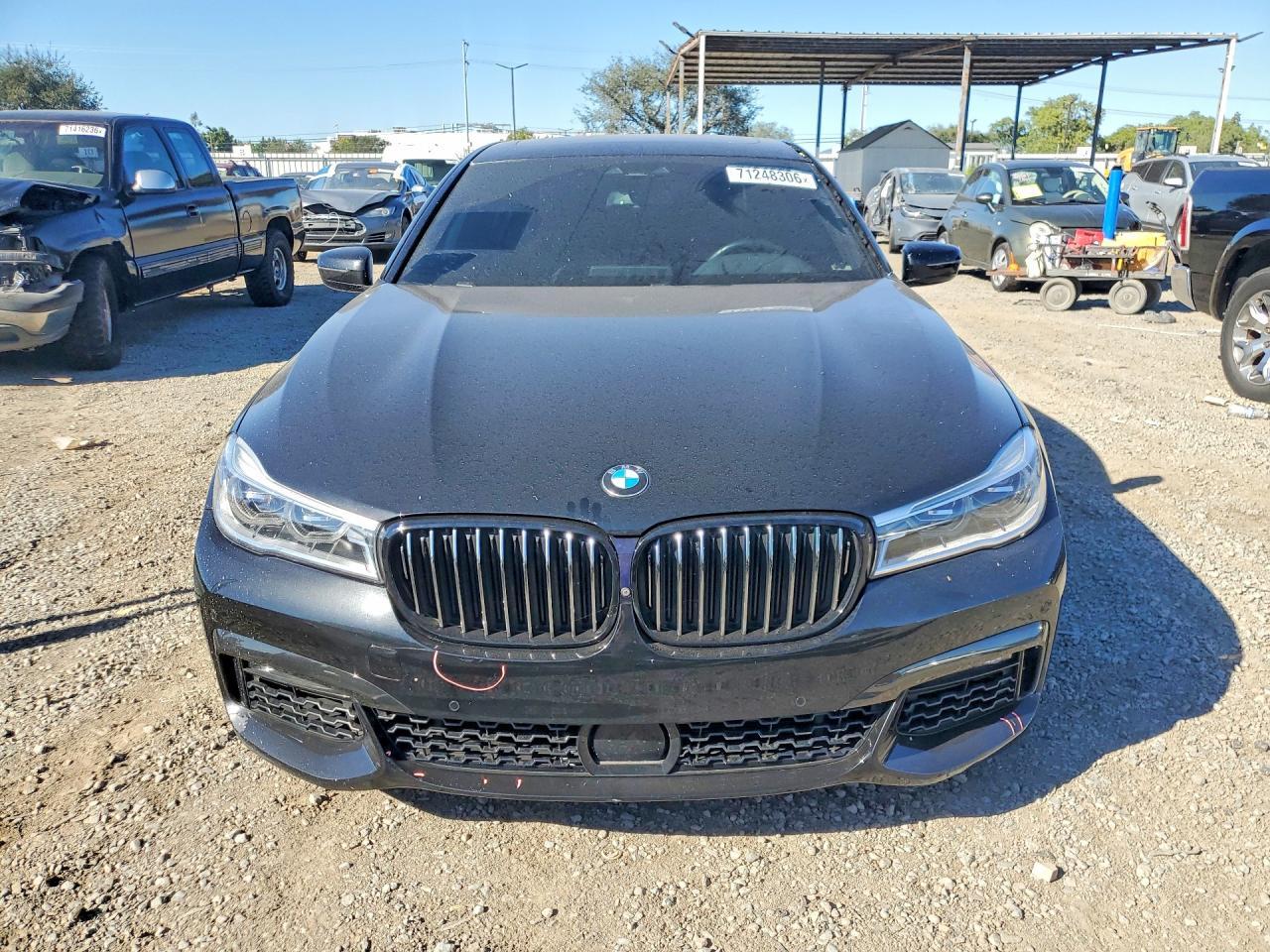 2019 BMW 750 I - zdjęcie 5