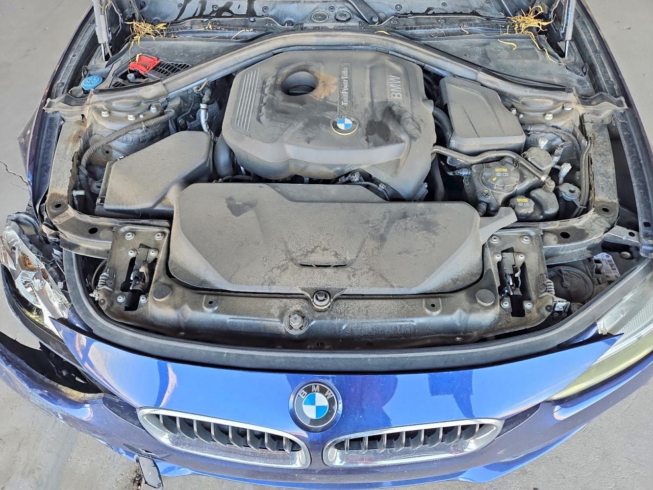 2017 BMW 330 I - zdjęcie 11