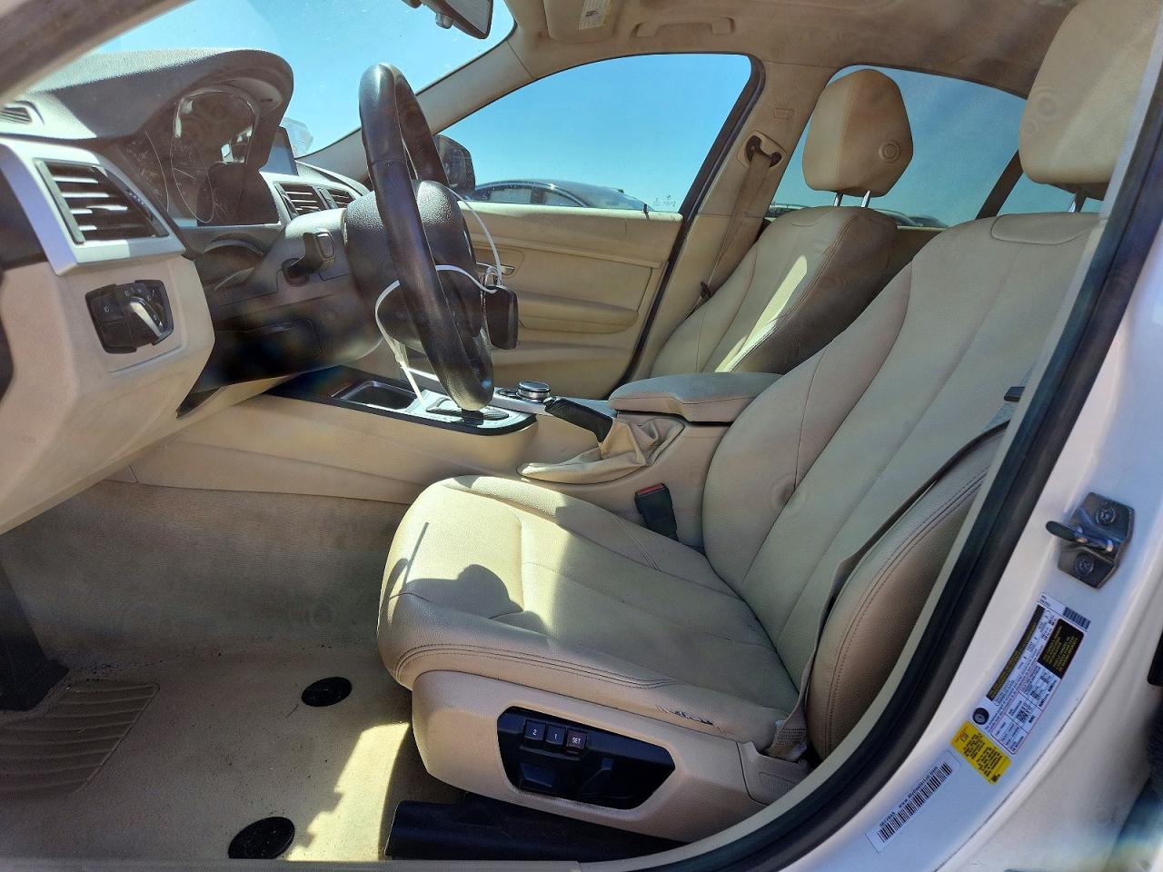 2015 BMW 320 I - zdjęcie 7