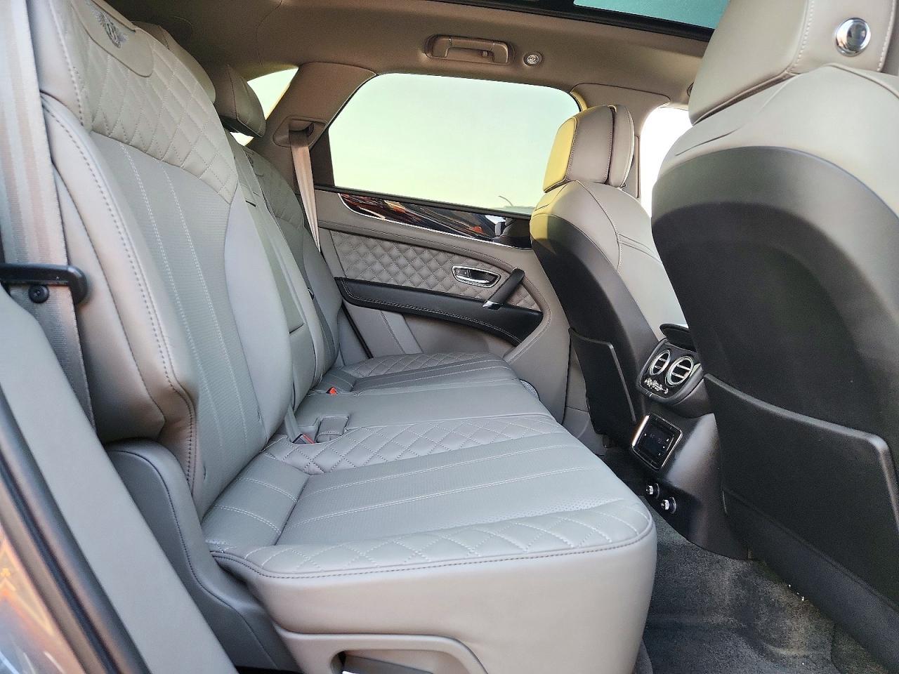 2018 Bentley Bentayga - zdjęcie 11