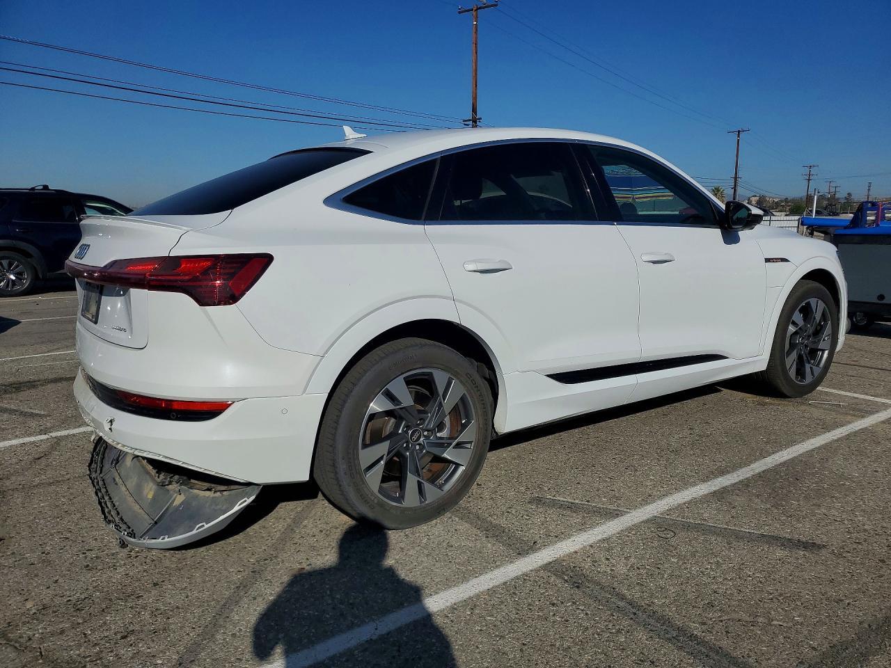 2022 Audi E-Tron Sportback Premium Plus - zdjęcie 3